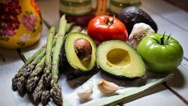 kako izgubiti odvečno težo z dieto 6 cvetnih listov